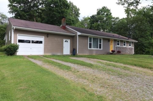 3809 Old Pittsburgh Rd, New Castle, PA 16101-6524