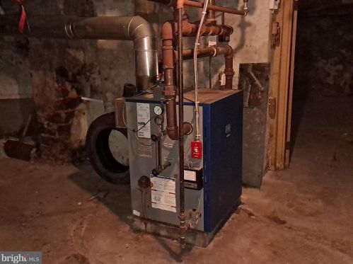 1339 Dekalb St, Norristown PA  19401-3403 exterior