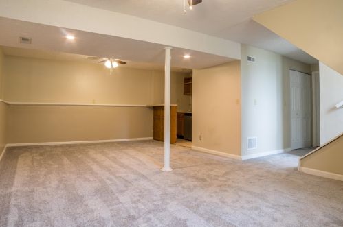 6114 Walnut Ct, Florence KY  41042-1333 exterior