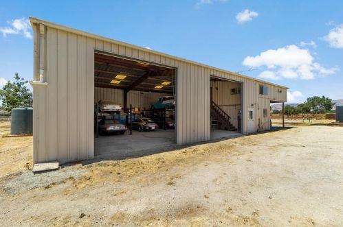 1750 Orch Rd, Hollister CA  95023-9210 exterior