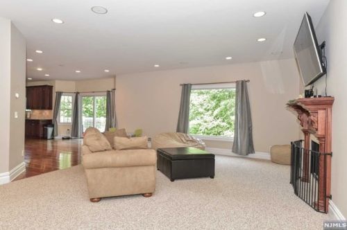 57 Boonton Ave, Kinnelon NJ  07405-2941 exterior