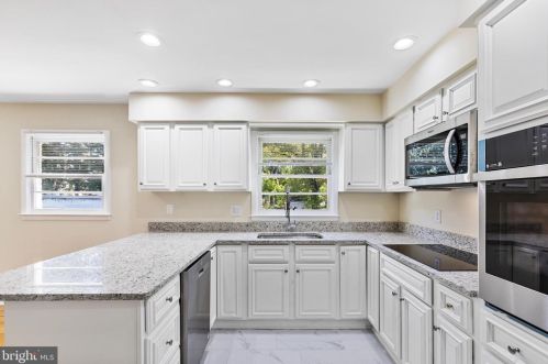 250 Euclid Ave, Charles Town WV  25414-1114 exterior