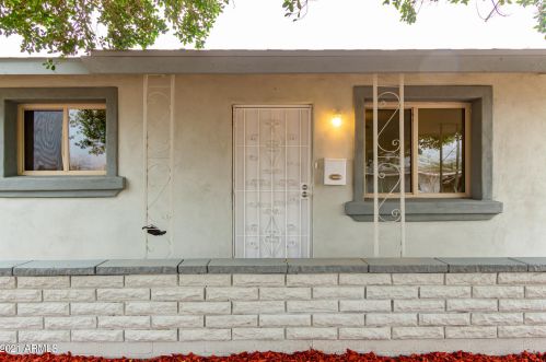 2947 81st Ave, Phoenix, AZ 85033-4701