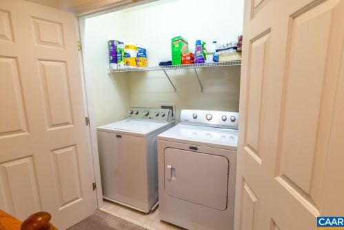 955 Fairwinds Ln, Crozet VA  22932-3147 exterior