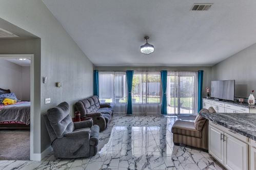 8489 Mcgray Way, Elk Grove CA  95624-4121 exterior