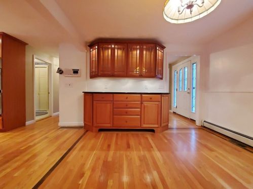 19 Ducarl Dr, Lincoln RI  02865-1320 exterior