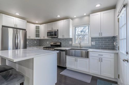 242 Plains Rd, Milford CT  06461-2422 exterior