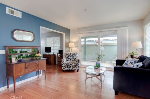 18242 Parkview Ln, Huntington Beach, CA 92648-5650