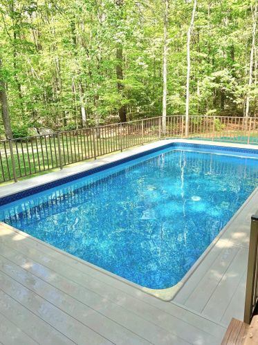 58 Long Pond Rd, Danville NH  03819-3126 exterior