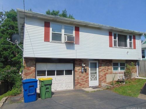128 Norton St, Waterbury, CT 06708-4727