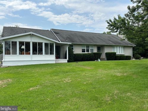852 Grange Rd, Dauberville, PA 19533-9170