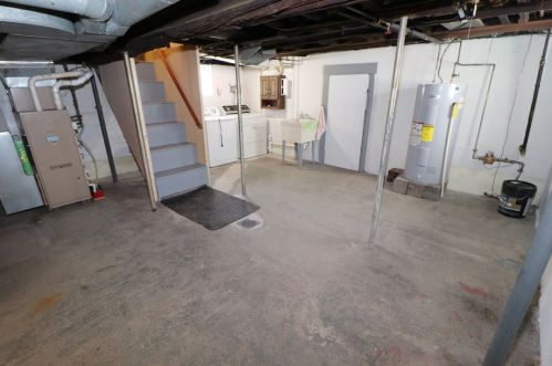 1119 Wills Ave, New Kensington PA  15068-3830 exterior