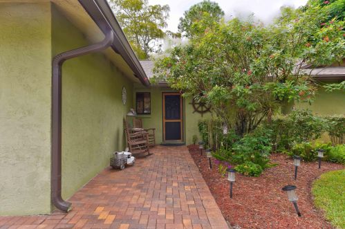 14271 Flora Ln, West Palm Beach, FL 33414-8665