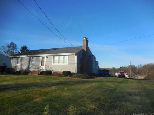 721 East St, Middletown, CT 06457-1710