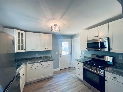 93 Hazard Ave, Warwick RI  02889-9403 exterior