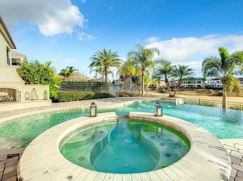 395 Muirfield Loop, Kissimmee FL 34747-6411 exterior