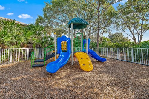 330 Timberwalk Trl, Jupiter FL  33458-5594 exterior