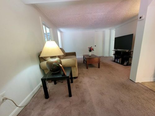 15 Great Pond Rd, Kingston NH  03848-3757 exterior