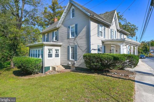 409 4th St, Laurel DE  19956-1505 exterior