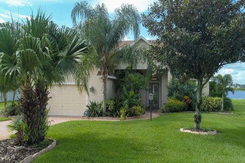 342 Terranova Blvd, Winter Haven, FL 33884-3426