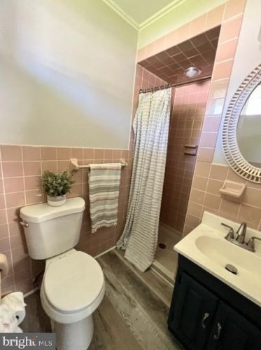 230 Eisenhower Dr, Molino PA  17961-1611 exterior