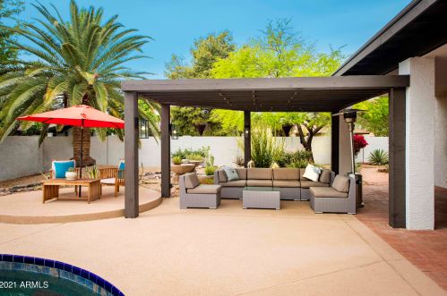 5301 Paradise Dr, Scottsdale AZ 85260-5433 exterior