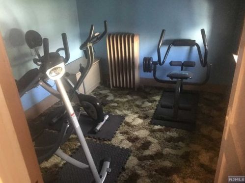 1442 45th St, North Bergen NJ  07047-2722 exterior