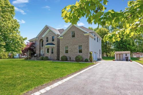86 Arizona Ave, Old Bridge, NJ 08857-4314