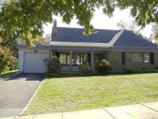19 Ardsleigh Dr, Madison NJ  07940-1416 exterior