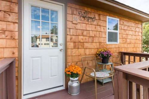 30 Main St, Seabrook NH  03874-4621 exterior