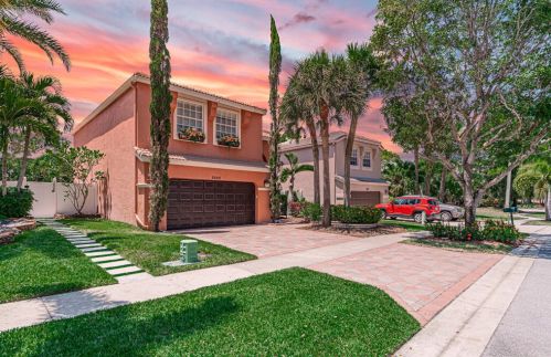 3003 Rockville Ln, West Palm Beach, FL 33411-8299