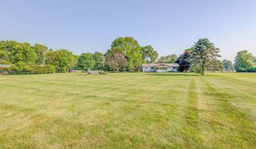 11860 Green Valley Rd, Mount Vernon OH  43050-9624 exterior