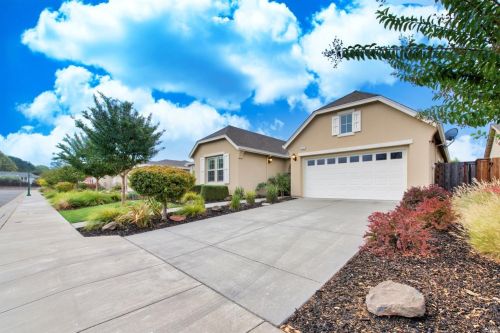 9318 Oak Trail Cir, Santa Rosa, CA 95409-6170