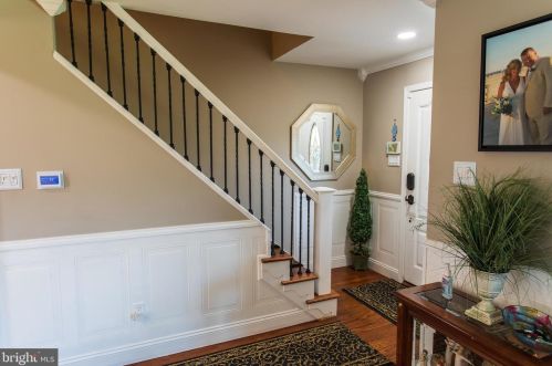 2510 Church Rd, Riverton, NJ 08077-3141