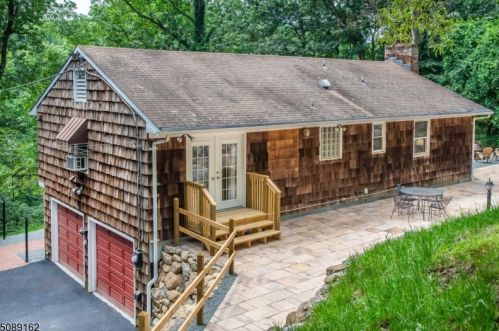 48 Rockaway Dr, Boonton, NJ 07005-9108