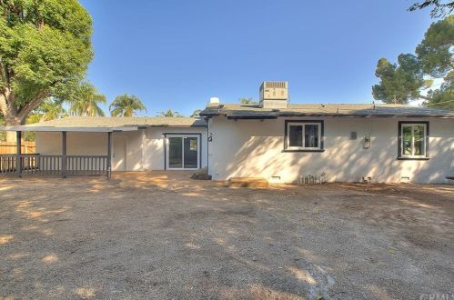 7106 Orch St, Riverside CA 92504-3958 exterior