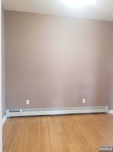 30 Grace St, Irvington NJ  07111-3506 exterior