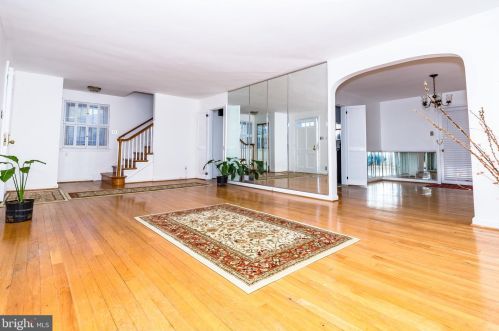 347 Quintana Pl, Washington, DC 20011-1657
