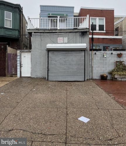 2019 4th St, Philadelphia, PA 19122-1508