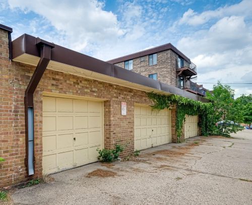 3527 Dupont Ave, Minneapolis MN 55408-4009 exterior