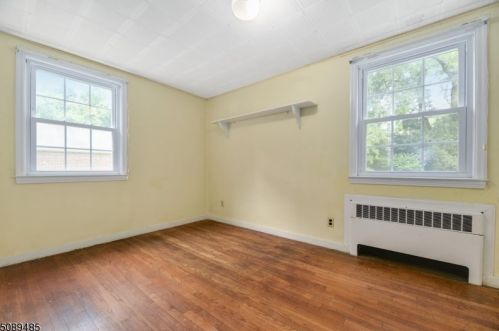 445 Morris Ave, Springfield NJ  07081-1110 exterior