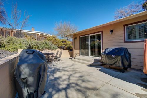 2979 Keeling Ave, Lakeport CA  95453-6804 exterior