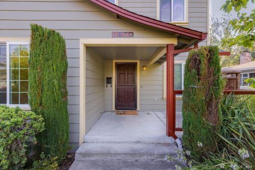 1570 Wright St, Santa Rosa CA  95404-2928 exterior