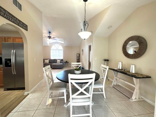 2062 Floresta Dr, Fort Pierce FL  34984-4706 exterior