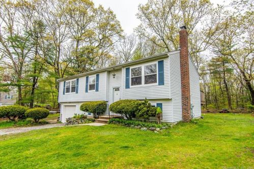 34 Juniper Ln, Norwich CT  06351-9119 exterior