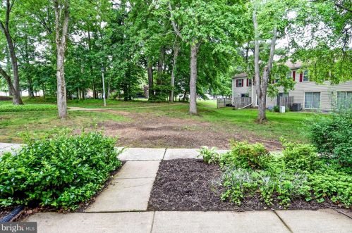 9174 Broken Oak Pl, Springfield, VA 22015-3534