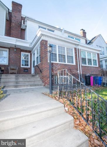 3332 Englewood St, Philadelphia, PA 19149-1608