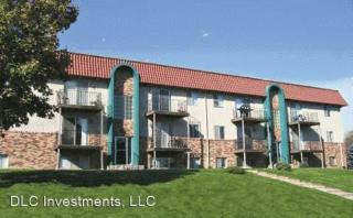 3102-3126 69th Ave, Omaha NE  68106-3547 exterior