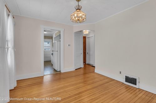 1604 Maplewood Rd, Belmar NJ 07719-3151 exterior