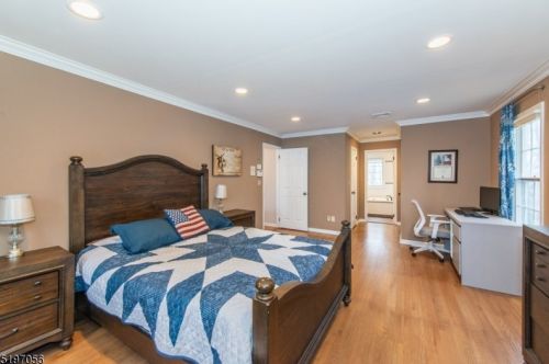 9 Memory Ln, Dover NJ  07869-4205 exterior